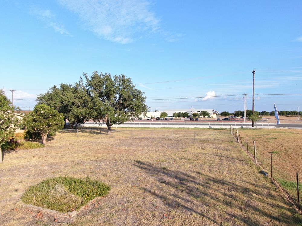 672 & 690 S Kowald Ln, New Braunfels, TX, 78130